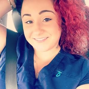 Meet your Posher, Jenn